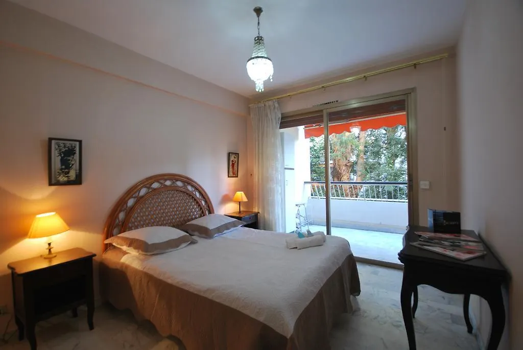 Fleuris One Bed Apartment Cannes France